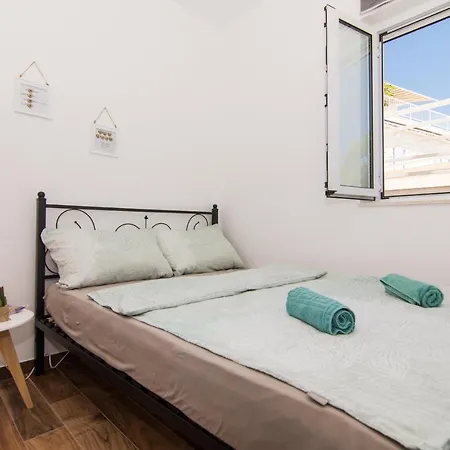 Apartments Lumini Trogir Exterior photo