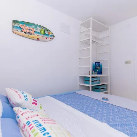 Apartments Lumini Trogir Exterior photo